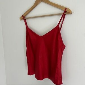 Victorias Secret  Silky Cropped Camisole Womens Sleep Wear Top Size Medium